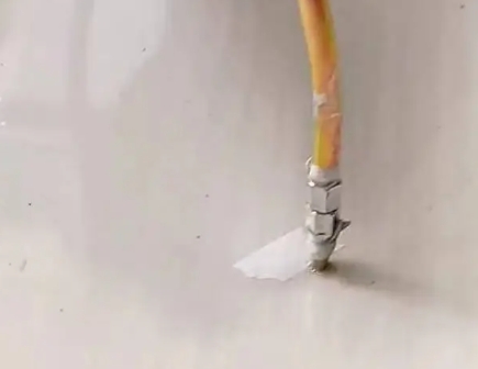 通州瓷砖空鼓维修公司专业解答在瓷砖铺贴过程中，如果使用的砂料过粗（如全部使用了粗砂），可能会导致以下问题